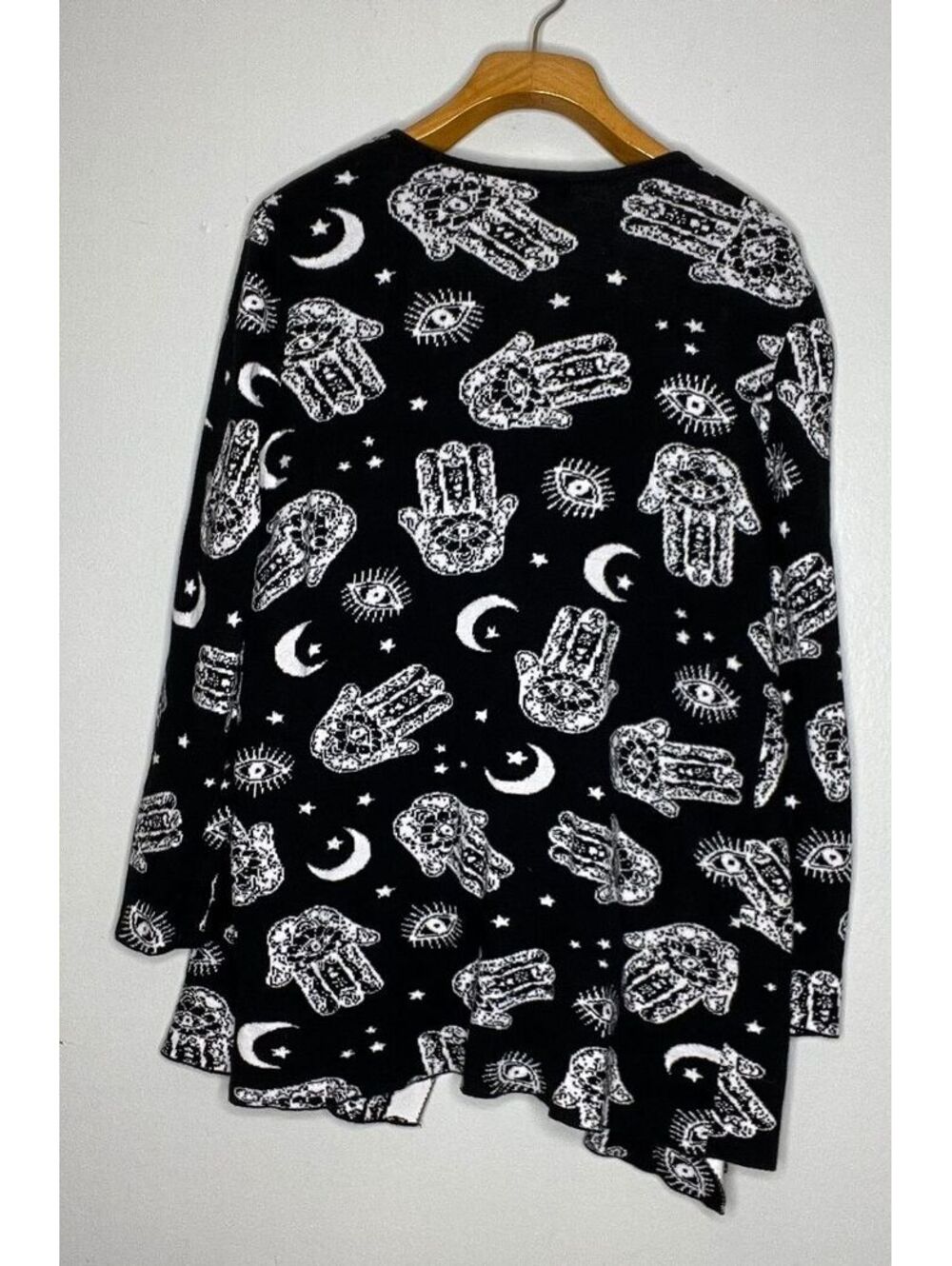Hot Topic Black and White Hamsa Flyaway Cardigan, Size L - Picture 2 of 6
